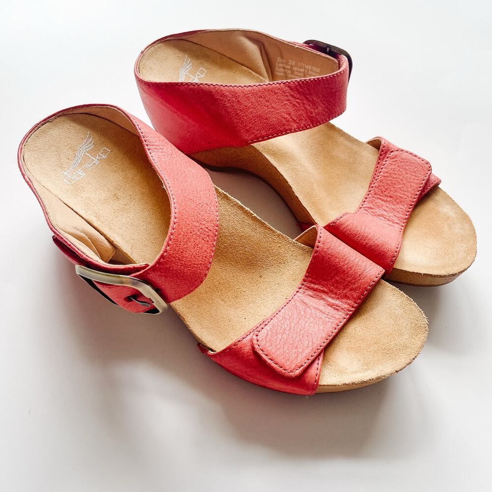 NWOT Women's Dansko Tanya Wedge Sandals Coral Burnished Leather Size 38